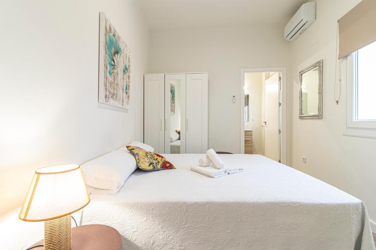 Top & Chic Albarizuela Suites - Apartamentos Jerez Χέρεζ Εξωτερικό φωτογραφία